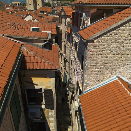 Old Town Youth Hostel コトル エクステリア 写真